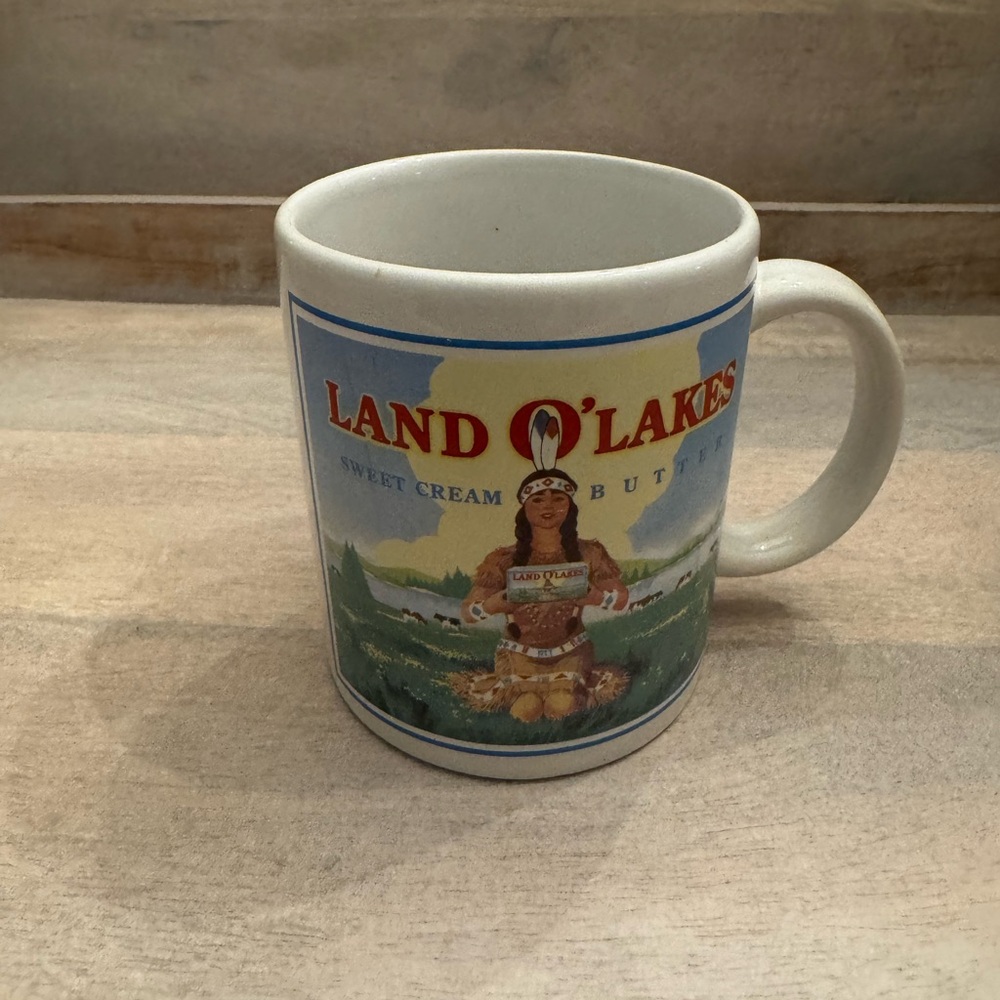 Vintage Land‎ O' Lakes Coffee Mug Sweet Cream Butter Retired Logo Indian